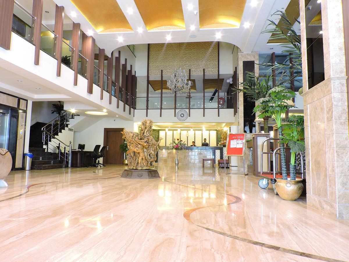 Hotel Devashish Haldwāni Exterior photo